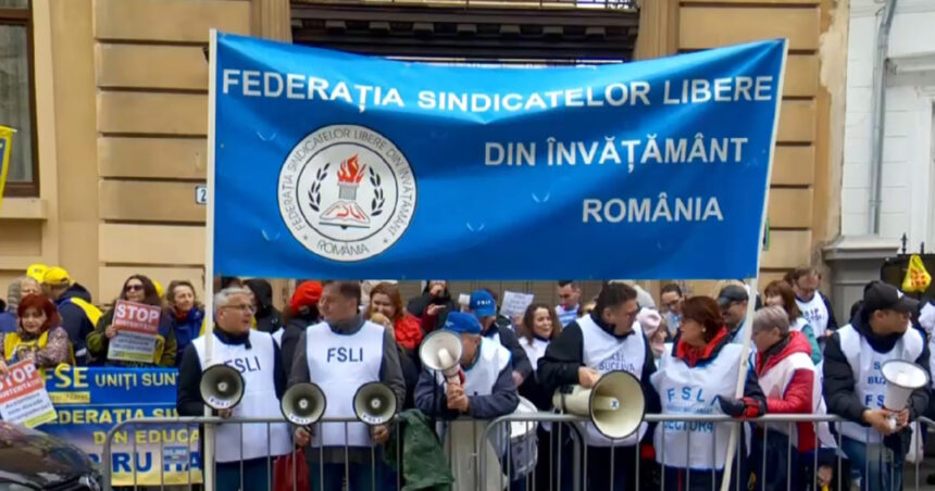 video proteste in fata ministerului educatiei profesorii se tem de noi taieri salariale 691efe4a01256