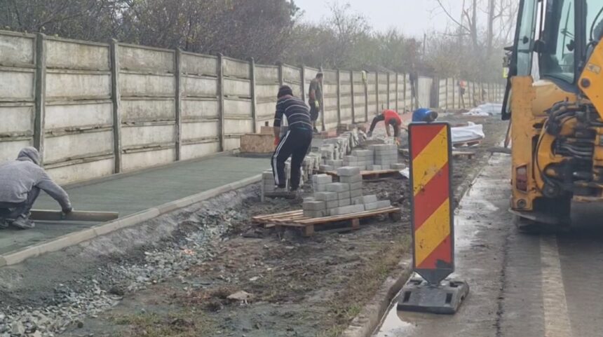 video se construieste trotuarul dintre vama veche si 2 mai unde sebi si roberta au fost ucisi in accident ce spune primarul mihai feodorof despre monumentul funerar al tinerilor 691f2056c4197