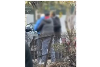 video tentativa de furt si agresiune un tanar a incercat sa fure scuterul unui livrator 6916059fd997c