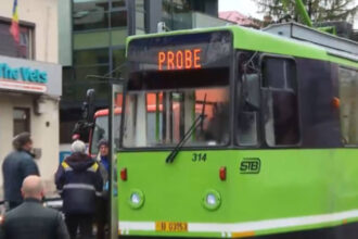 video tramvaiul corporatistilor din capitala a dat primele probe dupa ani de pauza in china se face o cale ferata de 6 000 km in 7 8 luni 6929deb8b4388