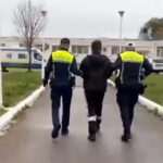video un barbat din mangalia prins conducand haotic in cartierul colonisti avea o alcoolemie uriasa si a fost retinut de politisti 691d8511ae969