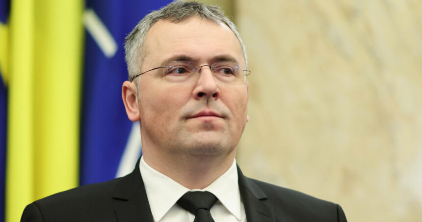 video vicepresedintele csm despre varsta de pensionare ar trebui sa va intrebati daca vreti sa fiti judecat de un judecator de 65 de ani 69284a49b5f3d