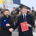 video volodimir zelenski si emmanuel macron acord istoric pentru achizitionarea de avioane rafale si sisteme de aparare aeriana 691b0d1be142d