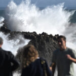 videofoto furtuna claudia face ravagii trei morti si zeci de raniti in portugalia evacuari in marea britanie din cauza inundatiilor 6918d3a17f5db