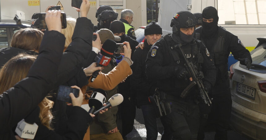 videofoto horatiu potra adus la parchetul general seful mercenarilor va fi audiat intr un dosar de spalare de bani si evaziune fiscala 69242b84e0a87