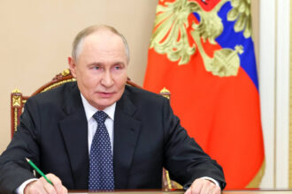 vineri ziua judecatii represiunea lui putin care isi pune pana si fostii amici pe lista agentilor straini corriere della sera 69119a56ce36e