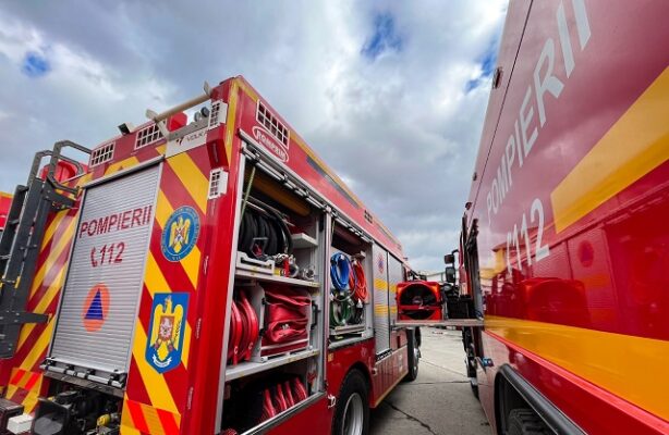 zeci de persoane aflate in zonele de risc din judetul tulcea au fost evacuate 691c1ac689b35