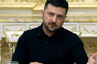 zelenski a cerut demiterea ministrilor justitiei si energiei dupa uriasul scandal de coruptie 6914bbe03251a