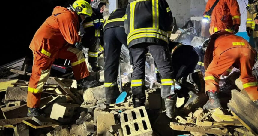 zone din capitala ucrainei au ramas fara curent si apa in urma unui atac rusesc o persoana a murit si 7 au fost ranite 69254f481fc2e