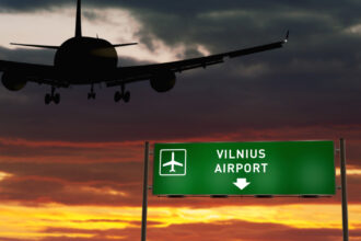aeroportul din vilnius s a inchis din nou in urma unor incalcari ale spatiului aerian este al zecelea incident in decurs de doua luni 692cb2ab3d40a