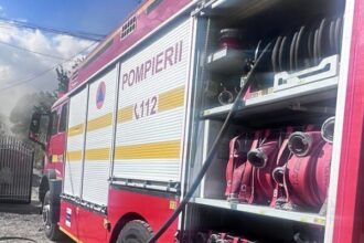alerta in cernavoda a luat foc o casa situata pe strada seimeni 6942b1a7aed3b