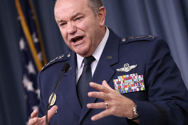 america nu se poate apara singura un fost comandant nato indeamna sua sa ramana angajata in europa putin se va intoarce 693a8a85911fd