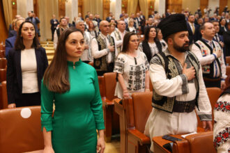 anamaria gavrila a pierdut procesul cu o deputata pe care a exclus o din partid recent l a dat afara si pe liderul deputatilor pot 693c1b3c57581