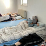 anpis a facut o sesizare penala dupa ce 90 de batrani au fost gasiti locuind in conditii inumane la un centru din timis 693afb28e3cf0