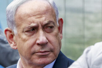 apropiati ai lui netanyahu banuiti ca au fost platiti de doha ce este qatargate cea mai grava tradare din istoria statului israel 69499086defbc