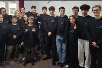 asociatia informatica pentru viitor din constanta a organizat prima editie a winter game jam copiii au lucrat la propriile jocuri 69369503a6096