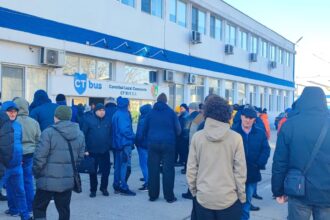 autobuzele ct bus nu circula nici astazi in constanta angajatii continua protestul 69424f4e271cb
