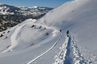avalansa mortala pe muntele vardousia din grecia echipele de salvare au gasit trupurile a patru alpinisti printre care o femeie 694fbb3d9f855