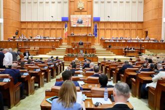 camera deputatilor si a aprobat bugetul pentru 2026 alesii si au majorat sporurile si indemnizatiile 694a9e8f95216
