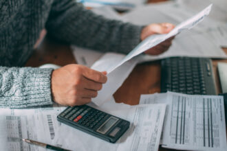 ccr a validat pachetul fiscal impozite mai mari la locuinte terenuri masini si dividende din 2026 cum vor fi afectati romanii 69396db10fd0a