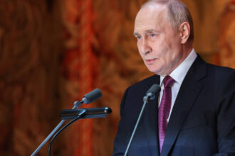 cpi spune ca mandatul de arestare pentru putin ramane in vigoare chiar daca un eventual acord de pace ii acorda amnistie 69332e09687d1
