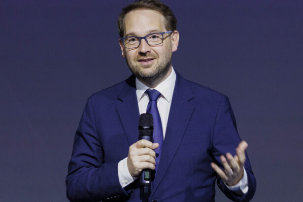 dominic fritz ii cere ministrului justitiei sa l demita pe seful dna dupa ancheta recorder 693a86f8ce7c9