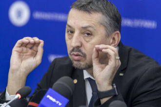 exclusiv daniel david dupa criticile lui nicusor dan privind educatia din romania avem prea multe umbre pentru un sistem public 692ec590764ae