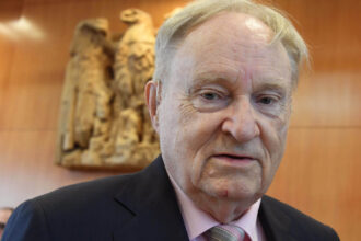 fondatorul elvetian al organizatiei pentru dreptul la moarte dignitas si a pus capat zilelor la 92 de ani 692e74c5cf5c9