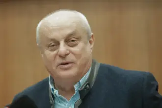 fostul director de la romsilva care a primit 100 000 euro prima de pensionare trebuie sa dea banii inapoi 693be118f04ae