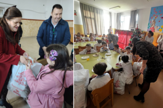 foto copiii din comuna baraganu au primit cadouri de craciun cu sprijinul consiliului local si al unei firme private 6945b72d64712