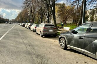 foto sc confort urban srl continua montarea separatorilor de trafic pe bulevardul alexandru lapusneanu iata unde se vor executa lucrari saptamana viitoare 69318e45e6911