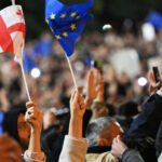 georgia ameninta ca da in judecata bbc dupa un reportaj in care afirma ca protestatarii au fost atacati cu o arma chimica 692e00a054790