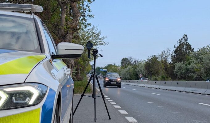 ieri 9 permise de conducere au fost retinute pentru viteza de politistii constanteni 693a86048a2e3