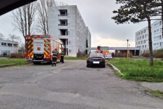incendiu la cladirea unui hotel din zona cazinoului din mamaia intervin mai multe echipaje de pompieri 693ecb5508934