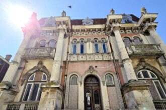 investitorii readuc la viata patrimoniul istoric din zona peninsulara a constantei casa cu lei si cabaret britania in plin proces de reabilitare 692cccea3b12d