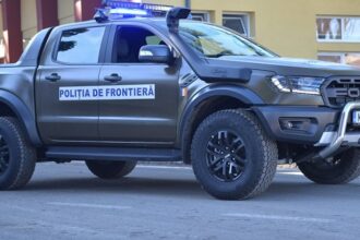 masina care s a izbit de un cap de pod in localitate deleni nu a oprit la semnalul politistilor de frontiera 69452025c6804