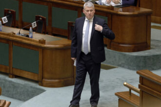 motiunea simpla a aur contra lui catalin predoiu dezbatuta si votata luni de senat premierul bolojan participa la plen 6948eb863f5b3
