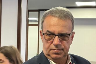 motivul pentru care vergil chitac nu a fost prezent la sedinta in care s a discutat despre compensarea taxei de 200 de lei 69302a3c8f6cc