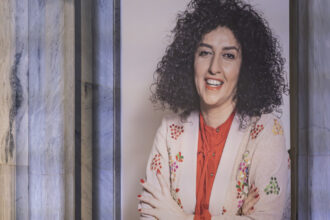 narges mohammadi laureata a premiului nobel pentru pace din 2023 a fost arestata cu violenta in iran 693c769d71595