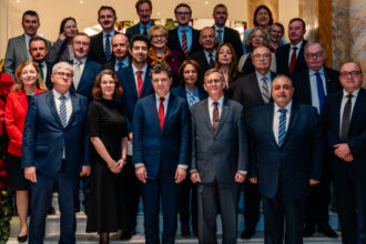 nicusor dan intalnire cu ambasadorii ue romania va continua sa se implice activ si constructiv in toate dezbaterile europene 693117b91448b