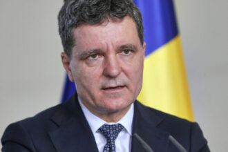 nicusor dan va face o vizita in franta emmanuel macron il va primi la palatul elysee 693567c73da91