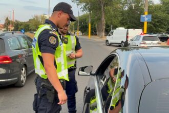 patanii din vara de la tuzla individul care a lovit un politist in timpul incatusarii dupa un scandal in trafic a fost condamnat 694c5f88baa25