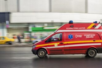 pieton lovit de un autoturism pe soseaua mangaliei in zona podului doraly din constanta 693929ed519fd