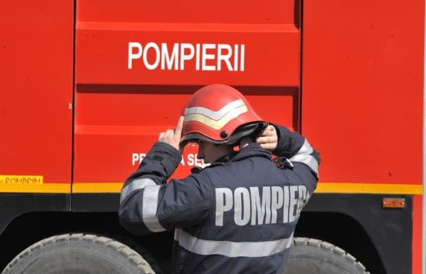 pompierii in alerta a luat foc o casa in murfatlar 694015afe5871