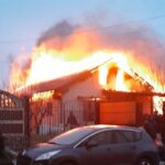 pompierii in alerta arde o casa din comuna chirnogeni 693fac567e4b5