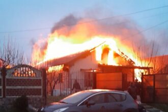 pompierii in alerta arde o casa din comuna chirnogeni 693fac567e4b5