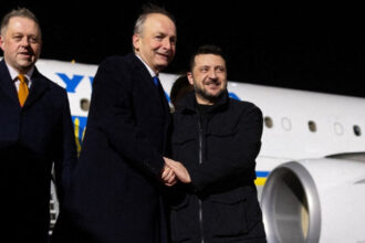 presedintele consiliului european acuza rusia ca este in spatele incidentului cu drone pe ruta avionului lui zelenski 693915c2d9e6c