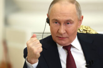 prima reactie a rusiei la dezvaluirile serviciilor secrete americane privind planul lui putin de a ataca alte tari din europa 694927165d124