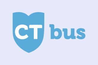 protest al angajatilor ct bus in fata primariei constanta concomitent cu sedinta consiliului local ce solicita protestatarii 694a7ebf78731