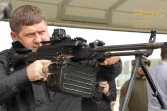 ramzan kadirov promite un raspuns dur pentru fascistii ucraineni dupa ce o drona ar fi lovit o cladire din capitala cecena groznii 6933f9eee8816
